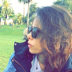 Meet your Posher, Özge